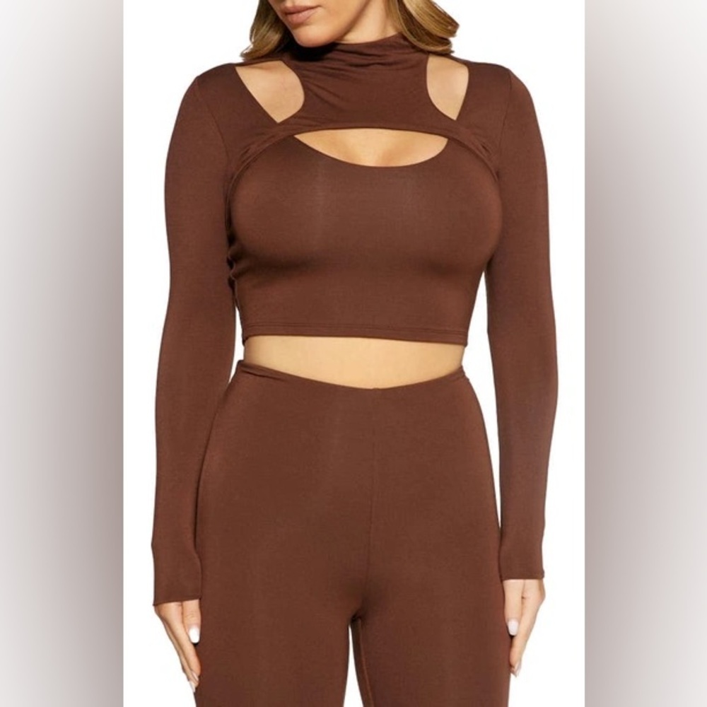 Naked wardrobe Scoop That Butter Cutout Crop Top In mocha Small‎ New With Tags